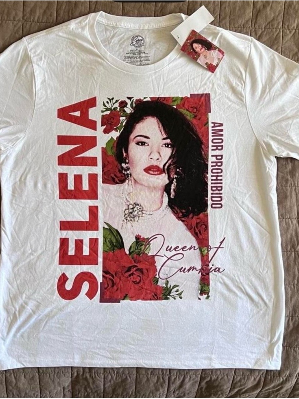 Selena White Graphic Tee with Red Floral Artwork